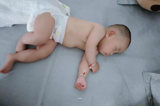 范县怀孕多久会显肚子
